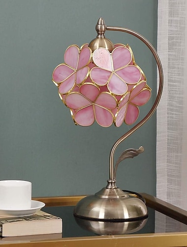  Sakura-Schreibtischlampe im Tiffany-Stil aus Buntglas mit Blütenblatt-Lampenschirm, Retro-Sockel aus reinem Messing, Schalterstecker, dekorative Schreibtischlampe, AC 100–240 V, geeignet für