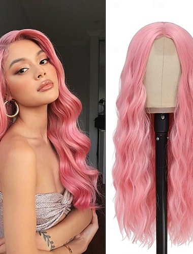  Rosa Peruk - Lång Rosa Vågig Peruk för Kvinnor Mitten Del Pastell Rosa Peruk 26 tum Naturlig Lockig Syntetisk Peruk Värmebeständigt Fiber Peruker för Dagligt Partyanvändning Halloween Peruker