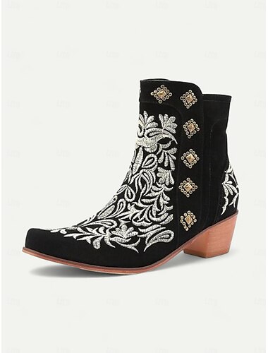  braune bestickte Westernstiefeletten für Damen mit Nietendetails – perfekt für Freizeitausflüge und Rodeo-Veranstaltungen
