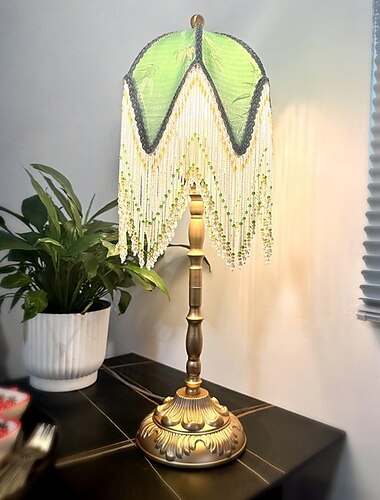  LED-Tischlampe, 3-farbige Lichtquelle, Quaste, Retro-Nachttischlampe aus Stoff, hochwertige klassische Nachttischlampe im viktorianischen Stil mit Perlenfransenbesatz für Schlafzimmer, Arbeitszimmer,