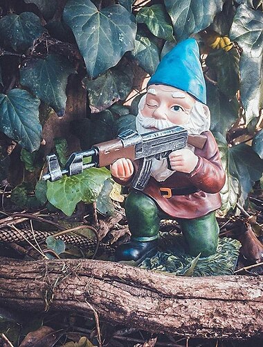  Zwergenskulptur aus Kunstharz – Armee-Gartenzwerge, stehende, hockende, liegende Kampftruppe, Kunstharz-Kunsthandwerksornament für den Garten im Freien