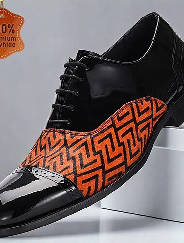  Schwarze Herrenschuhe aus Lackleder und Ponyhaar mit geometrischem Muster – stilvolle Oxford-Schuhe für formelle Anlässe