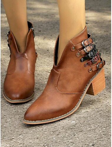  braune Damenstiefeletten mit mehreren Schnallendetail, Blockabsatz und Westernstil - perfekt für legere Ausflüge und den Alltag