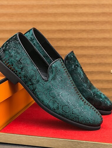  Herren-Loafer mit mehrfarbigem Schlangenhaut-Print – auffällige Schlupfschuhe, perfekt für modische formelle und halbformelle Anlässe