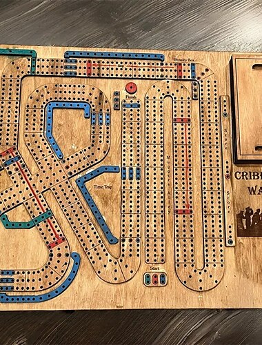  настольная игра cribbage wars 2024 новый деревянный набор cribbage с забавными поворотами, временными искажениями &ловушки традиционная семейная игра с местом для хранения карт и колышков
