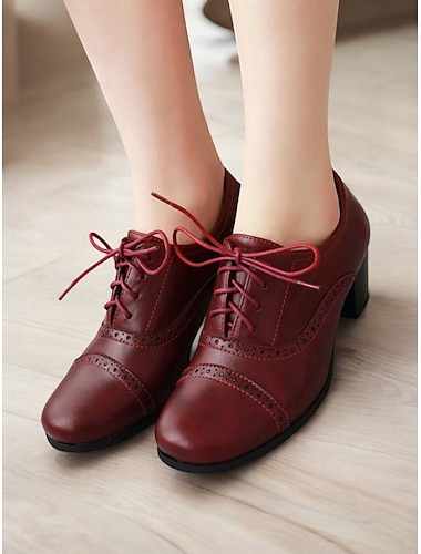 brune oxfordsko for kvinner med snøring og brogue-detaljer – klassisk mellomhæl for profesjonell og vintage fritidsklær