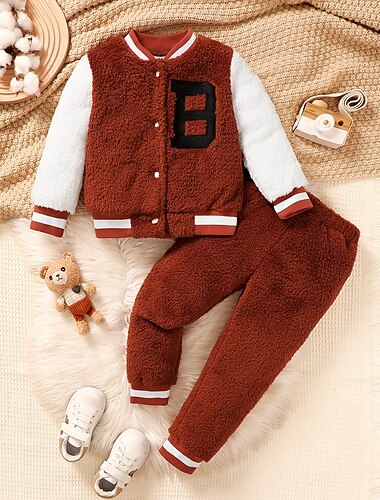  2 Piezas Bebé Chico Conjunto de sudadera con capucha y pantalones deportivos Vestimenta Letra Manga Larga Retazos Establecer Escuela Moda Diario Otoño Invierno 4-7 años Marrón