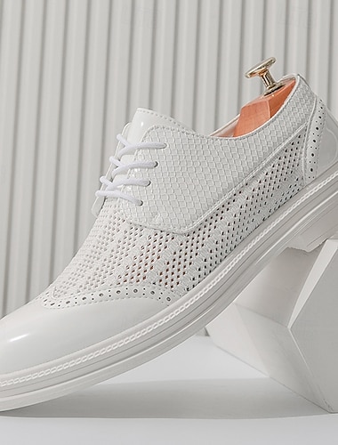  chaussures oxford à lacets en maille blanche pour hommes avec motif crocodile, chaussures habillées légères et respirantes pour les tenues formelles et décontractées d'été