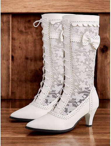  Damenstiefel im viktorianischen Stil mit Schnürung, floralen Spitzeneinsätzen, Schleifendetails und spitzer Spitze – eleganter Retro-Stil für Cosplay, Partys und besondere Anlässe