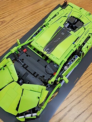  1300ピース限定版グリーンスーパーカー組み立てセット - プレミアムABSコレクターカーモデルキット、ディスプレイに最適 &ハロウィーンとクリスマスの贈り物