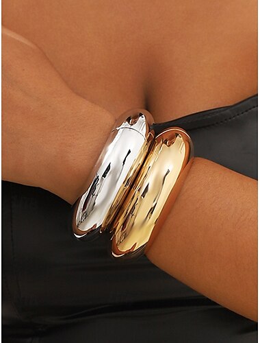 Pulseras gruesas de oro y plata: joyas llamativas y minimalistas para mujeres