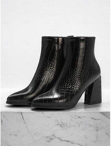  Grüne Stiefeletten aus Kunstleder mit Krokodilprägung für Damen mit Blockabsatz und spitzer Zehenpartie – ideal für legere oder elegante Anlässe