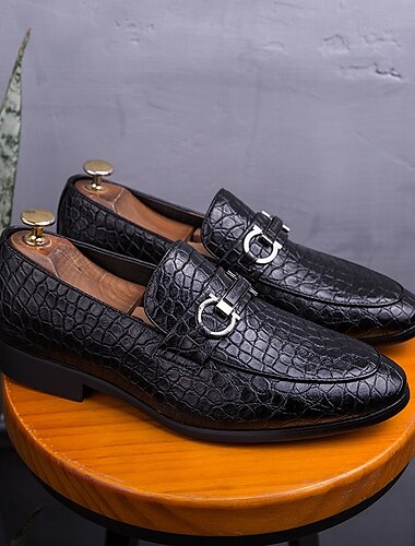  Rote Loafer aus Kunstleder mit Krokodilprägung für Herren – luxuriöse Schlupfschuhe mit elegantem Akzent aus Metallschnalle für formelle und geschäftliche Kleidung