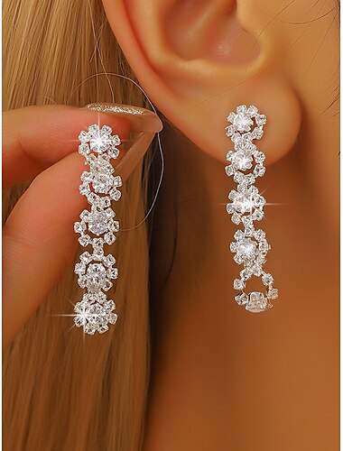  Boucles d'oreilles pendantes longues et élégantes avec des accents de larme en cristal - Boucles d'oreilles pendantes pour femmes
