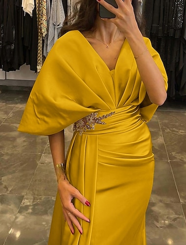  Schleppe Abendkleid Elegantes Kleid Formal Sweep  Brush Train Halbärmel V-Ausschnitt Satin mit Falten Raffung Kristalle 2025