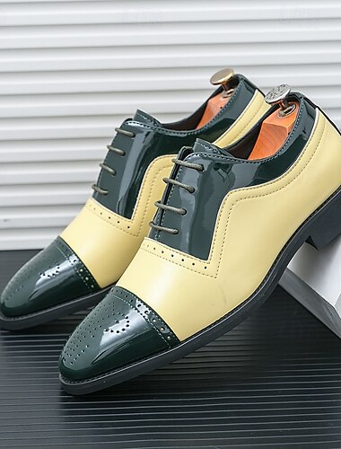  Zweifarbige Oxford-Schuhe aus Lackleder für Herren, grüne und beige Brogue-Abendschuhe für Hochzeiten, Partys und formelle Anlässe