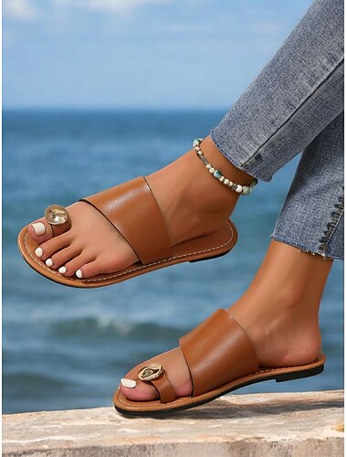  sandali da donna con anello per le dita dei piedi marrone slip-on con accenti dorati, ciabatte piatte minimaliste per l'estate casual e l'abbigliamento da spiaggia