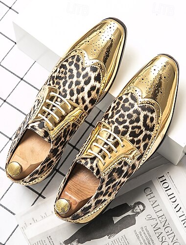  Oxford-Schuhe für Herren mit goldenem Leopardenmuster – auffälliges Lacklederdesign mit Brogue-Details für Partys und Bühnenauftritte