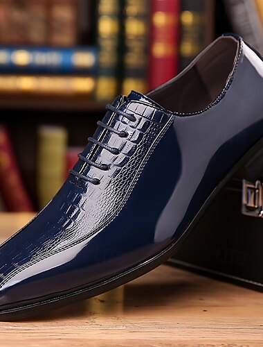  Schwarze Herrenschuhe aus Kunstleder mit Krokodilmuster, Schnürdesign und elegantem, formellem Stil für das Büro oder besondere Anlässe