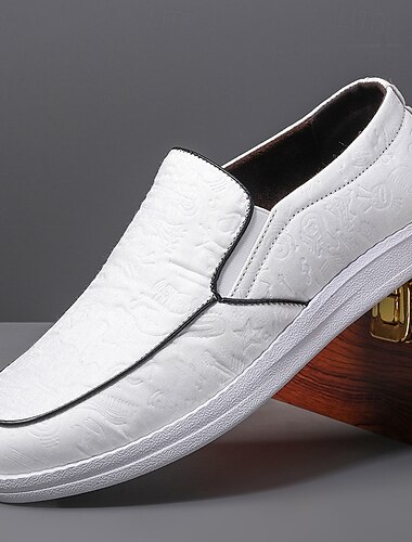  Slipper für Herren mit Prägung – leichte Freizeitschuhe mit strukturiertem Design und bequemer Sohle für den Alltag und zum Reisen