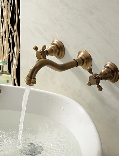  Robinet de buanderie pour évier utilitaire classique, robinet de lavabo à mélangeurs à trois trous à montage mural avec tuyaux d'eau chaude et froide, robinet commercial de remplissage de pot de