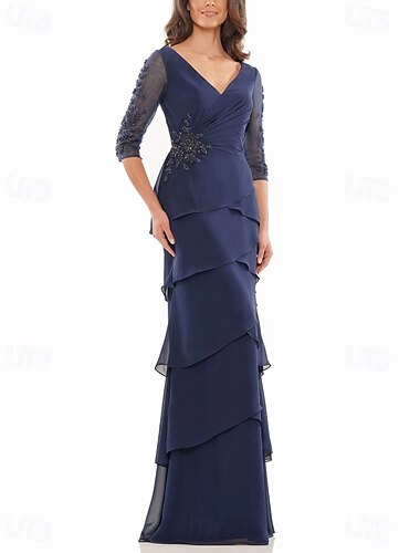  A vonalú ruha Anyósruha Formális Elegáns V nyakú Hosszú szoknya Chiffon 3/4 hosszú ujjú lépcsős csepegő fodrokkal Egyszínű