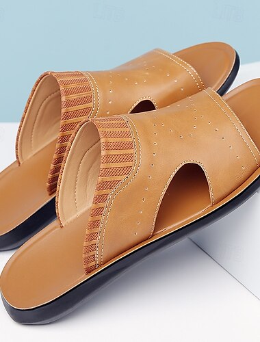  Offene Sandalen für Herren aus geprägtem Kunstleder – lässiges Slip-On-Design mit atmungsaktiven Perforationen für den Sommer im Freien