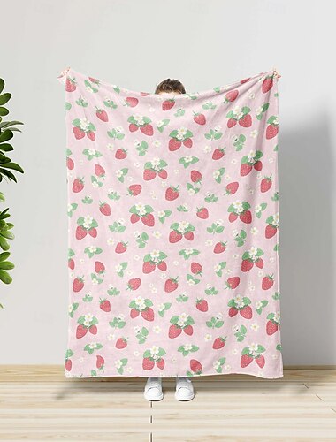  Mantas y cubrecamas de fresas: un complemento adorable y acogedor para tu hogar. Con dulces estampados de fresas, estas mantas suaves, livianas y duraderas