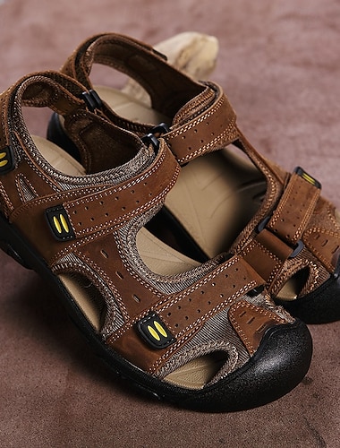  Braune Wandersandalen aus Kunstleder für Herren – verstellbare Riemen, geschlossene Zehenpartie, rutschfeste Sohle, strapazierfähiges Outdoor-Schuhwerk für Trekking im Sommer