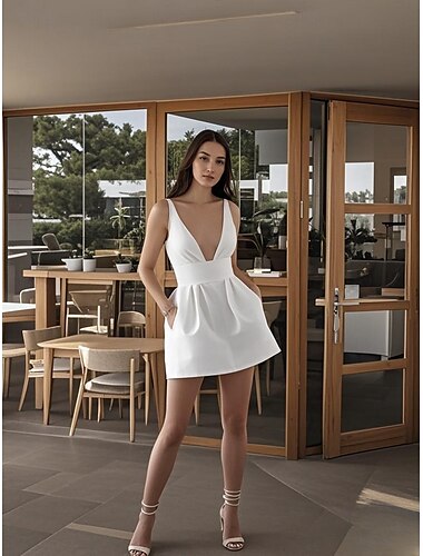  Verloving Kleine Witte Jurken Trouwjurken A-Lijn V-hals Mouwloos Korte  Mini Taffeta Bruidsjurken Met Plissé Zak