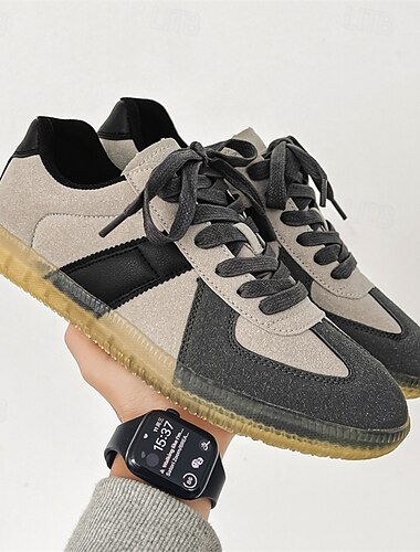  Lässige Wildleder-Sneaker für Herren mit grauen und schwarzen Streifen, bequemes Schnürdesign für den Alltag und sportliche Aktivitäten