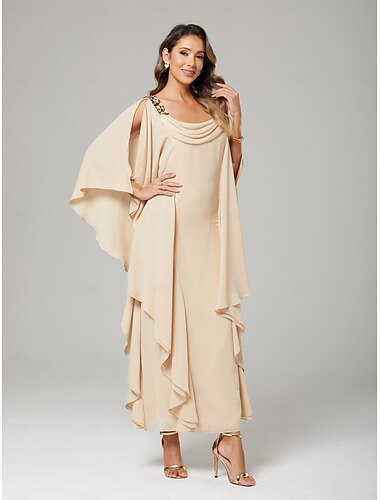  Etui  Säule Mutter der Braut Kleid Hochzeitsgast Elegantes Plus-Size Rundhals Bodenlänge Chiffon Halblange Ärmel mit Perlen Cascade Rüschen 2025