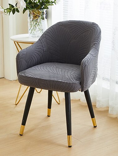  Jacquard-Sesselbezug mit Blättern. Elastischer, rutschfester Schonbezug für hohe Sessel mit elegantem Jacquard-Blättermuster. Schützt Möbel vor Flecken, Schmutz und Abnutzung.