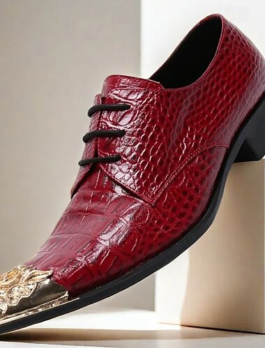  Hochwertige rote Leder-Dressschuhe für Männer mit Krokodilmuster und goldener Spitze mit goldener Löwenkopf-Spitze – stilvolle formelle Fußbekleidung für besondere Anlässe