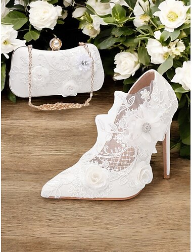  Witte kanten bruidsschoenen met bloemenversieringen, spitse neus, elegant ontwerp met hoge hak, perfect voor bruiloften en formele gelegenheden