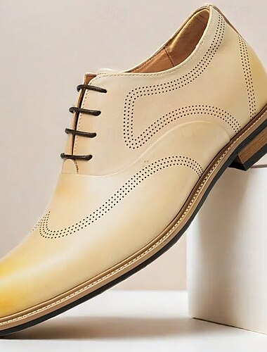  Beige Brogue-Schnürschuhe aus hochwertigem Rindsleder für Herren mit perforierten Details, formeller Stil für Hochzeiten und geschäftliche Veranstaltungen
