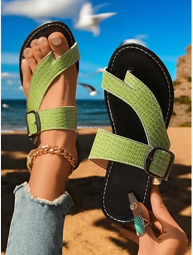  trendiga gröna krokodilkrockar för kvinnor - präglade sandaler - dubbla - remmar, stringskor - stil för kvinnors strandutflykter, sommarpromenader och avslappnade sammankomster