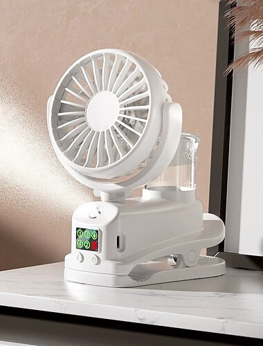  Oppladbar Klem-Humidifiserende Blåser med Dampspray – 4-Hastighet LED-Skjerm 360° Justerbar USB Type-C – Stille Mini Skrivebordsblåser Hjem Kontor Barnevogn