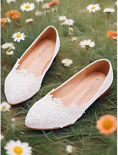  sapatilhas de renda branca para noivas - elegantes sapatos de casamento bordados com flores