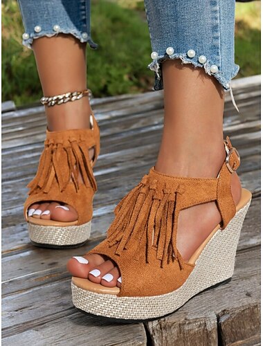 dámské třásňové sandály na klínku – lodičky s boho vykukující špičkou na platformě pro letní dovolenou na pláži, neformální elegantní outfity a festivalové oblečení