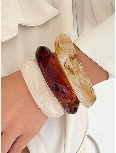  Damenarmband aus marmoriertem Acryl im Bohemian-Stil – stilvoll und einzigartig – perfekt für den Strandurlaub, den Alltag und zwanglose Partys.