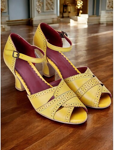  dámské vintage žluté vykukující podpatky z 30. let – retro kožené sandály s páskem kolem kotníku a brogue detaily pro elegantní dámy, ideální na večírky a formální události