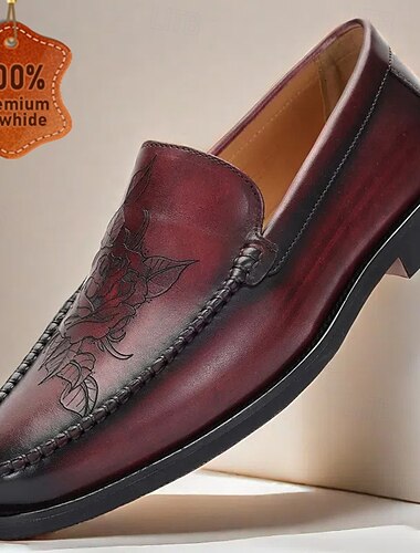  Heren loafers van bordeauxrood leer met decoratieve stiksels – Kentucky derby schoenen voor elegante casual gelegenheden