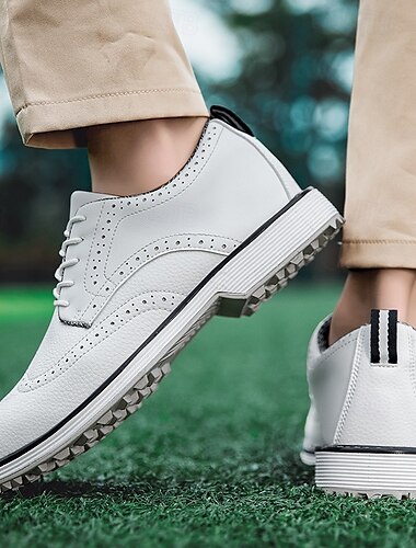  vita brogue golfskor för män – slitstarka snörningssko i konstläder med perforerade detaljer för golf- och sportentusiaster