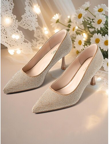  Champagnerfarbene Kitten Heels mit spitzer Zehenpartie und Strasssteinen für Damen – elegante Glitzerpumps zum Hineinschlüpfen für Cocktailpartys und Feiertage
