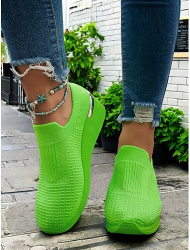  dámské bílé úpletové slip-on tenisky – moderní a pohodlný styl pro aktivní ženy na procházky venku, cvičení v posilovně a příležitostné poznávání města