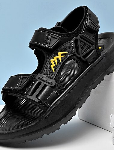  schwarze sportliche Herrensandalen mit verstellbaren Riemen und robuster Sohle – vielseitiges Schuhwerk zum Wandern, Spazierengehen und für die Freizeit