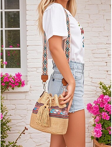  Bolso de paja estilo bohemio con correa tejida de colores: bolso bandolera de verano para mujer con cordón, ideal para playa, viajes y looks informales, negro, caqui y beige.