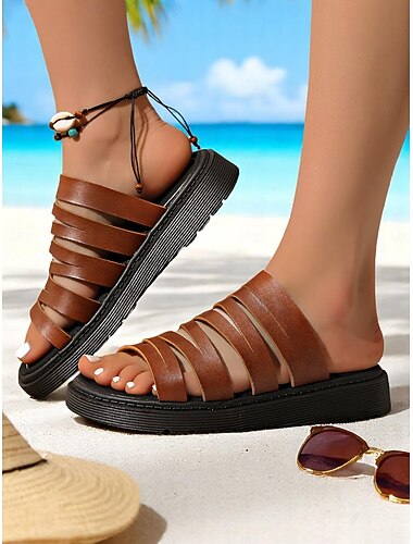  Bruna sandaler med flera remmar för kvinnor – avslappnade plattskor i konstläder för strand-, resort- och semesterkläder