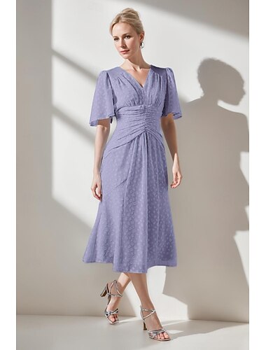  Himmelblaues A-Linien-Kleid aus ausgebrannter Spitze mit Punkten, elegantes, schlichtes Hochzeitsgastkleid, V-Ausschnitt, bodenlange Chiffonspitze, kurze Ärmel mit Rüschen, 2025